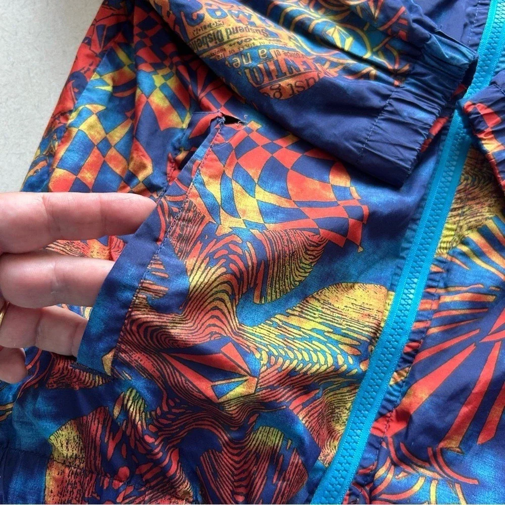 Volcom Kids Hooded Windbreaker Jacket Multicolor Graphic Print‎ Blue Red Size L